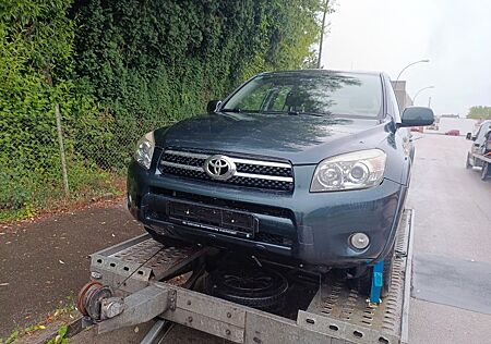 Toyota RAV 4 2.2-l-D-CAT 4x4 Sol Sol
