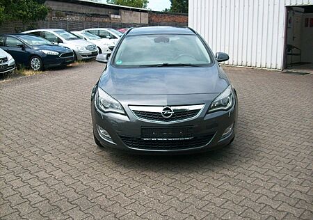 Opel Astra Sports Tourer 1.6 Turbo, AC, PDC, Navi
