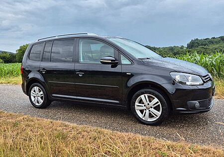 VW Touran Volkswagen 1.4 TSI MATCH TÜV Neu. AHK. Scheck gepfle