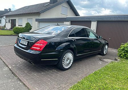 Mercedes-Benz S 250 CDI BlueEFFICIENCY L -