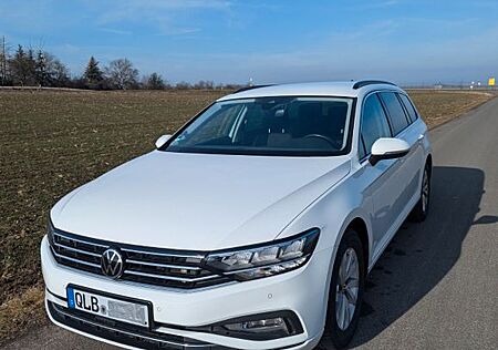 VW Passat Variant Volkswagen 2.0 TDI,DSG,LED,NAVI,AHK,ACC,WR