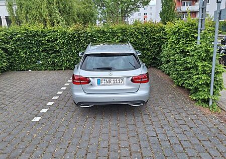 Mercedes-Benz C 220 d T Autom. -