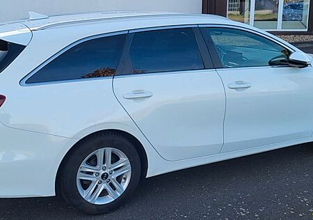 Kia Cee'd Sportswagon (SW) über 1,5 J. -Garantie
