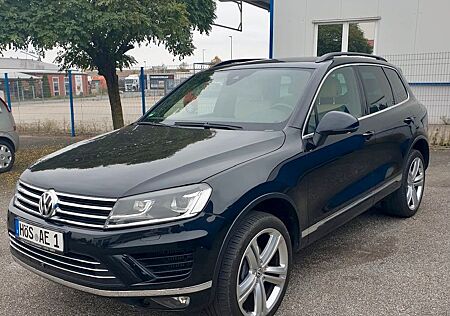 VW Touareg Volkswagen 3.0 V6 TDI SCR Tiptronic Executive E...