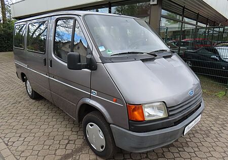 Ford Transit 2.0 9-Sitzer