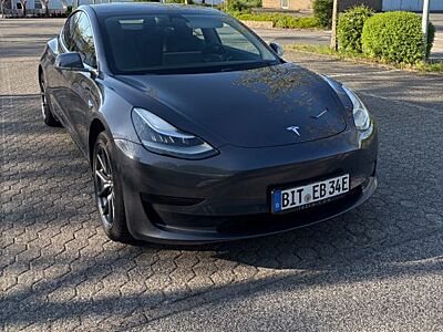 Tesla Model 3 Standard-Reichweite Plus - Hinterrad...