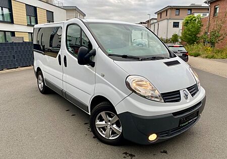 Renault Trafic 2.0 dci 1 Hand 9 Sitze Klima AHK Euro 5
