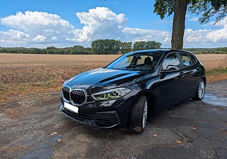 BMW 118i Advantage Navi, LED, Sitzheizung, Tempomat
