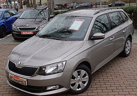 Skoda Fabia Combi Sitzheiz PDC FrontAssist Scheckheft