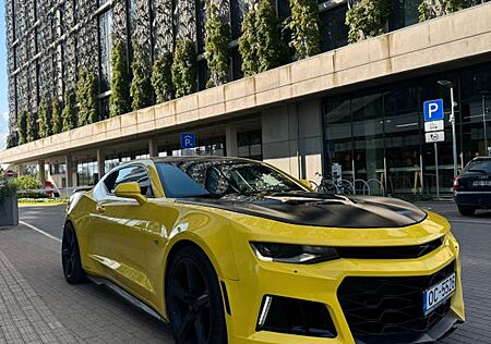Chevrolet Camaro 6.2 V8 AT -