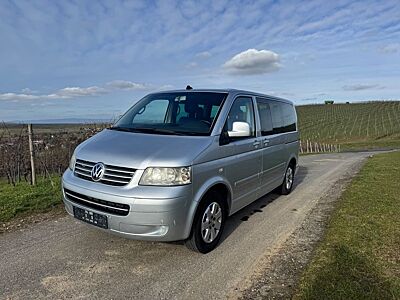 Volkswagen T5 Multivan *viele Teile neu*7-Sitzer*