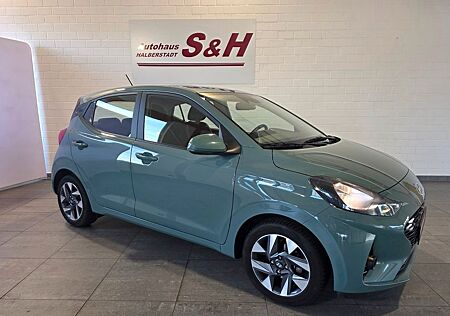 Hyundai i10 Trend 1.2 Trend NAVI AAC SITZ/LENKRADH. 1.HD