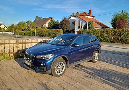 BMW X1 sDrive18i - AHK - Klima - sehr gepflegt