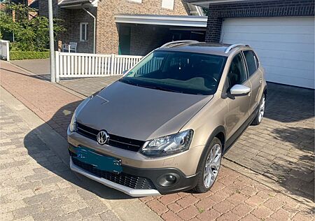 VW Polo Volkswagen CrossPolo BlueMotion 1.2 TSI 66kW BMT DSG 90PS