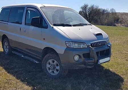 Hyundai H-1 Starex 2.5TD -4x4