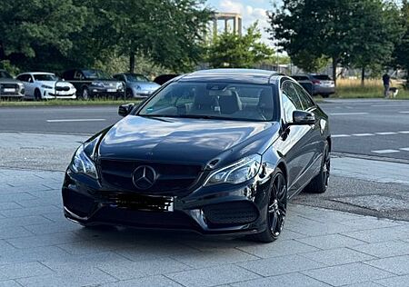 Mercedes-Benz E 350 Coupé AMG Line