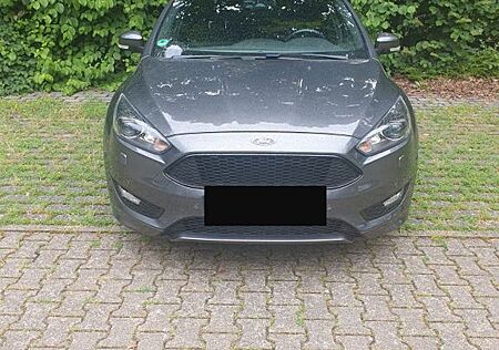 Ford Focus 1,0 EcoBoost ST-Line Winterpaket