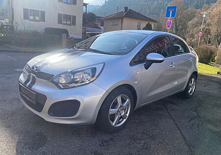 Kia Rio 1.6 Edition 7 *PDC*Kamera*Klima*Navi