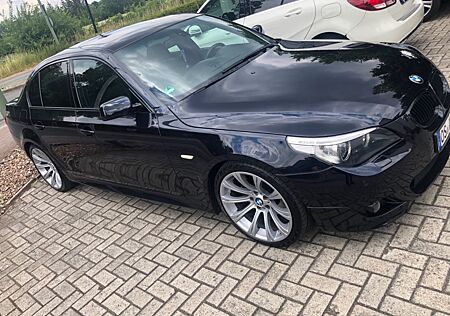 BMW 530i A-E60 M PAKET