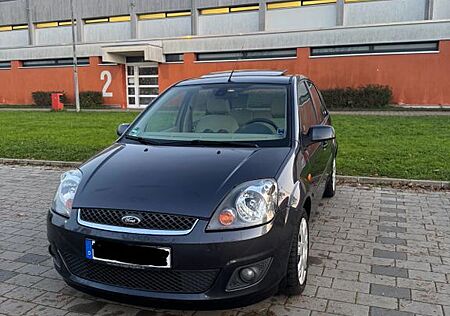 Ford Fiesta 1,4 16V Ghia