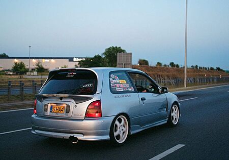 Toyota Starlet Glanza V