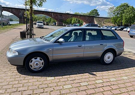 Audi A4 1.6 Avant -