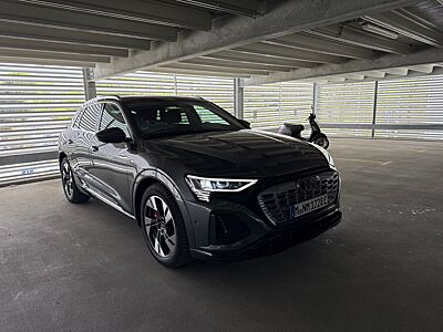 Audi Q8 e-tron 50 quattro S line