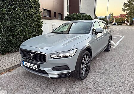 Volvo V90 Cross Country B5 AWD 2024