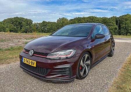 VW Golf Plus Volkswagen Golf 7.5 GTI performance / dynaudio / rubinblack