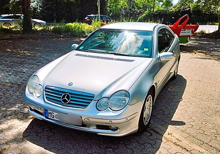 Mercedes-Benz CLC 180 Sportcoupe 180 mit Gasanlage un TÜV 3/27