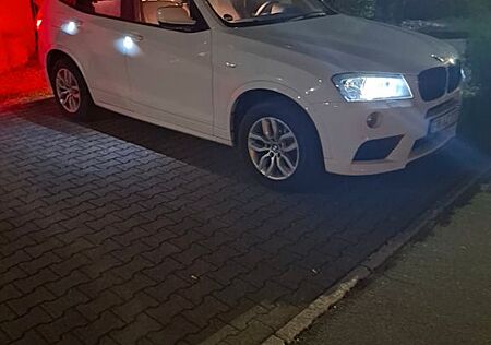 BMW X3 M sportpaket in alpineweiss aus 2.Hand-