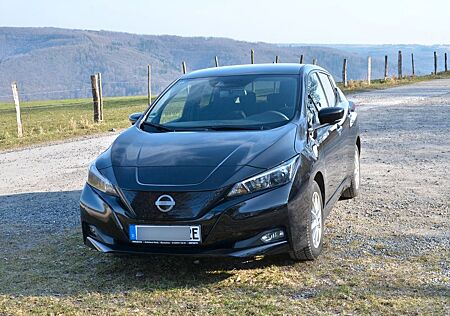 Nissan Leaf N-Connecta 40kWh u.Winterpaket/Winterreifen