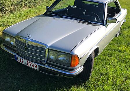 Mercedes-Benz CE 230 gebraucht kaufen Mercedes-Benz CE 230