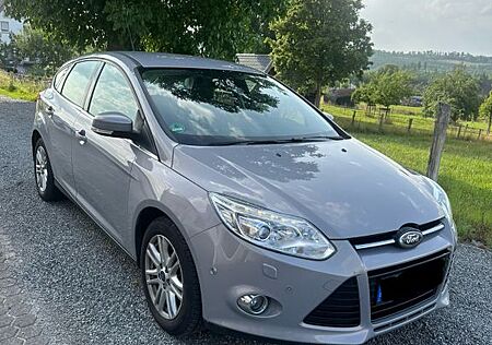 Ford Focus 1,6 EcoBoost 110kW Titanium Titanium