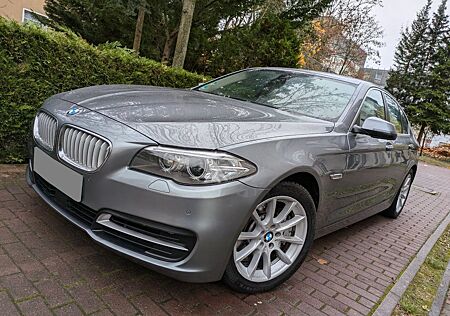 BMW 550i - Standheizung Panorama Scheckheft Kamera