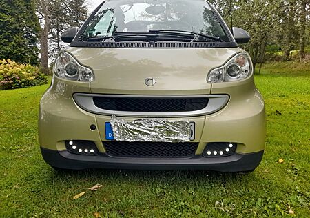 Smart ForTwo cabrio 1.0 52kW mhd edit. limited thr...