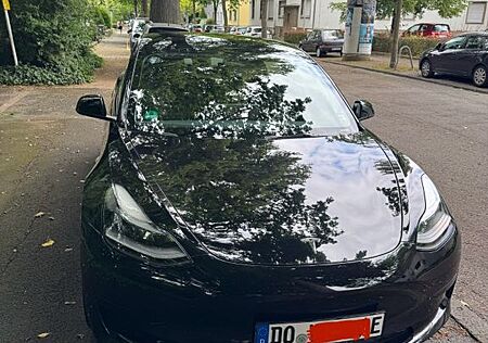 Tesla Model 3 Standard-Reichweite Plus - Hinterrad...