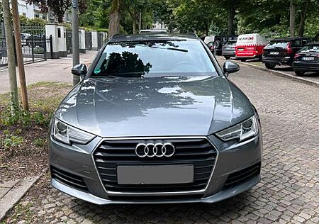 Audi A4 Ultra S tronic mit Anhänger, Navi, Automatik