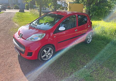 Peugeot 107 Petit Filou 70 Petit Filou