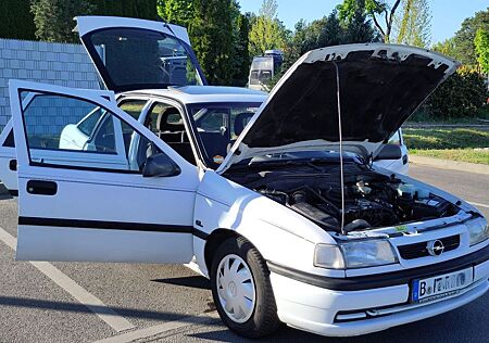 Opel Vectra 1.8i GL