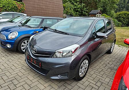 Toyota Yaris Life 1.HAND KAMERA KLIMA NAVI