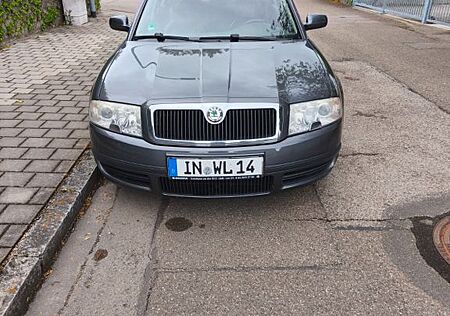 Skoda Superb 2.8 V6 Elegance
