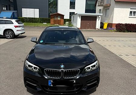 BMW 240 M240i xDrive Coupé
