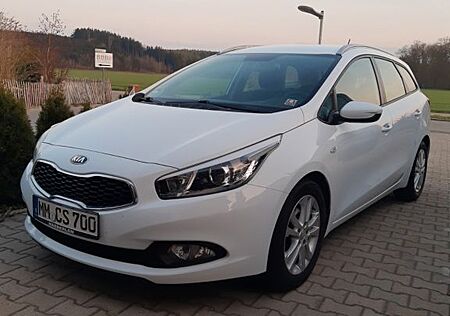 Kia Cee'd / Ceed 1.6 CRDi 90PS Business Line Spo...