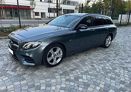 Mercedes-Benz E 350 E 350d T AMG Line Autom. AMG Line