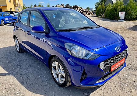 Hyundai i10 1.0 Automatik KLIMA SHZ ALLWETTER ALU PDC