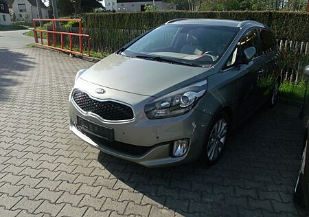 Kia Carens 1,7 Spirit