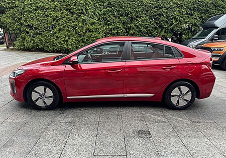 Hyundai Ioniq 1.6 Hybrid Automatik *Kamera*1.Hand*