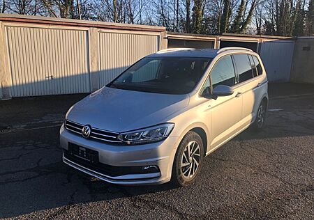 VW Touran Volkswagen 1.6 TDI SCR JOIN