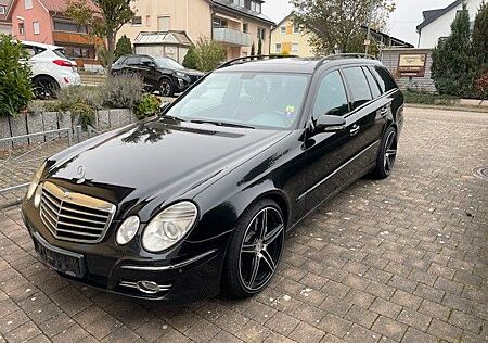 Mercedes-Benz E 320 CDI T AVANTGARDE Luftfahrwerk 19" Felgen